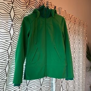 Lululemon size 6 jacket